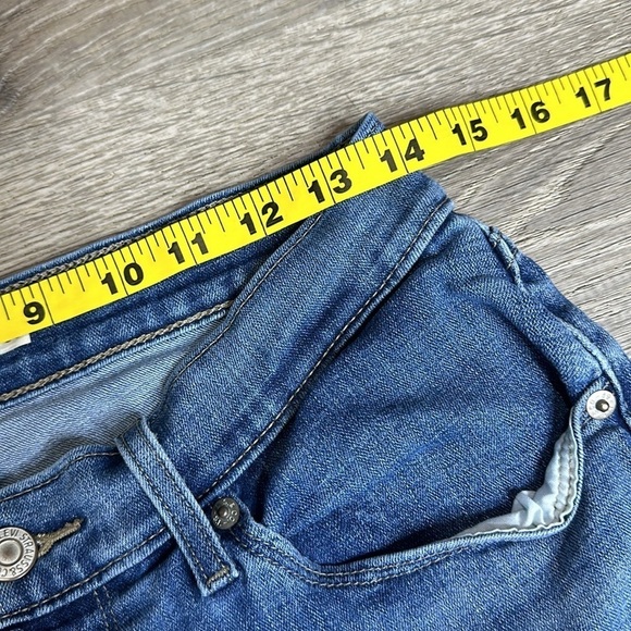 Levi’s Mid-Rise Curvy Bootcut Ankle Jeans in Blue Women’s Sz 30 - Picture 7 of 12